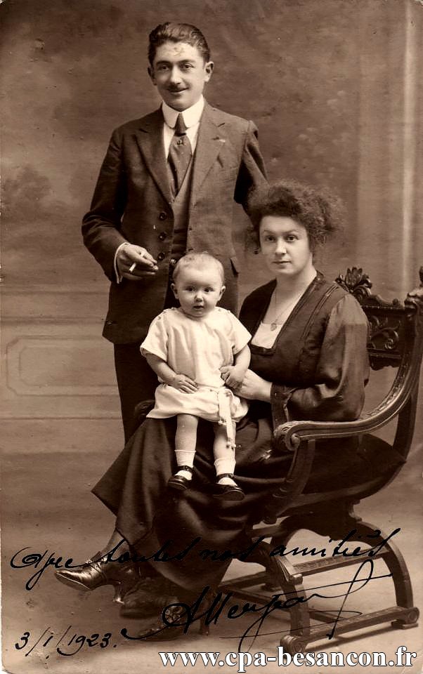 BESANÇON - Un couple et un jeune enfant - 3 janvier 1923